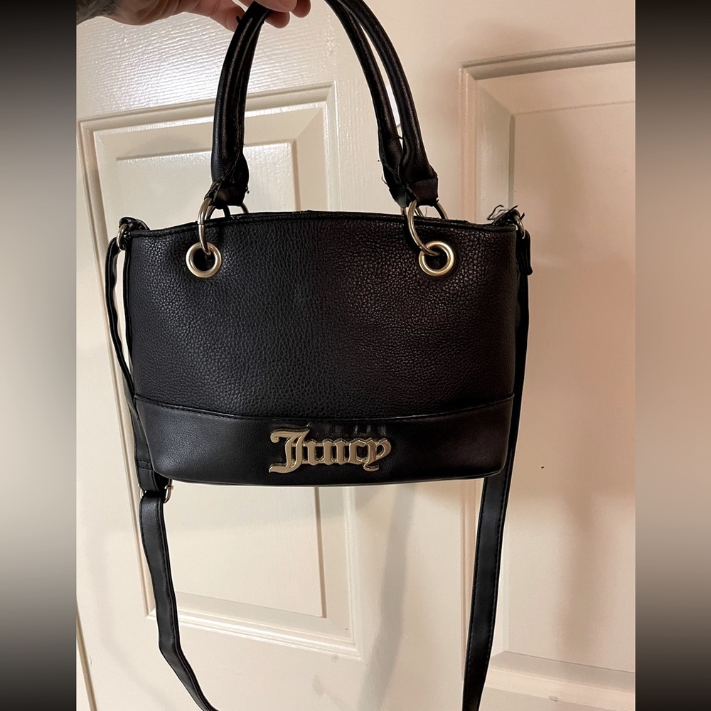 Juicy couture black hand bag crossbody